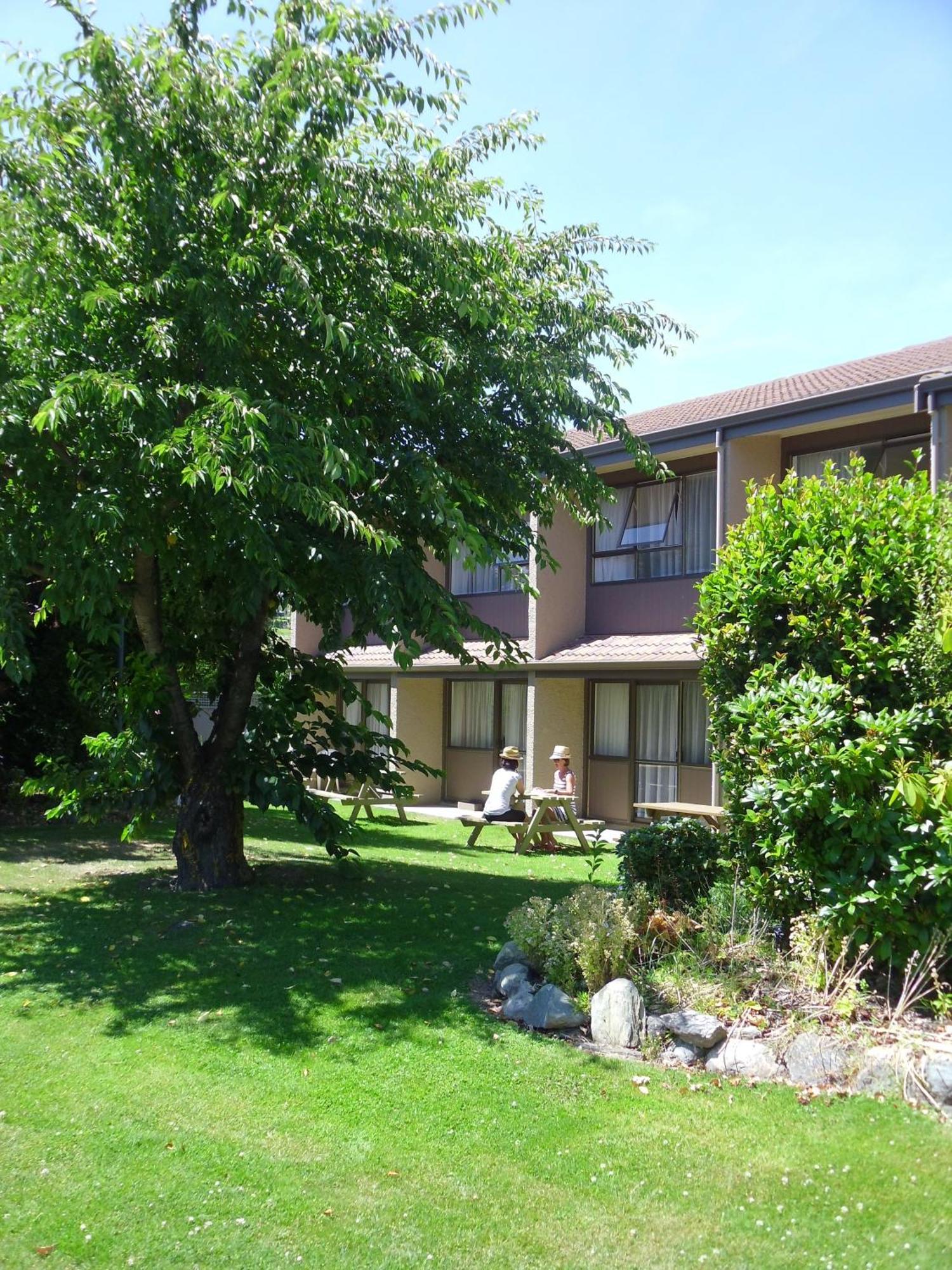 Fairway Motel & Apartments Wanaka Kültér fotó